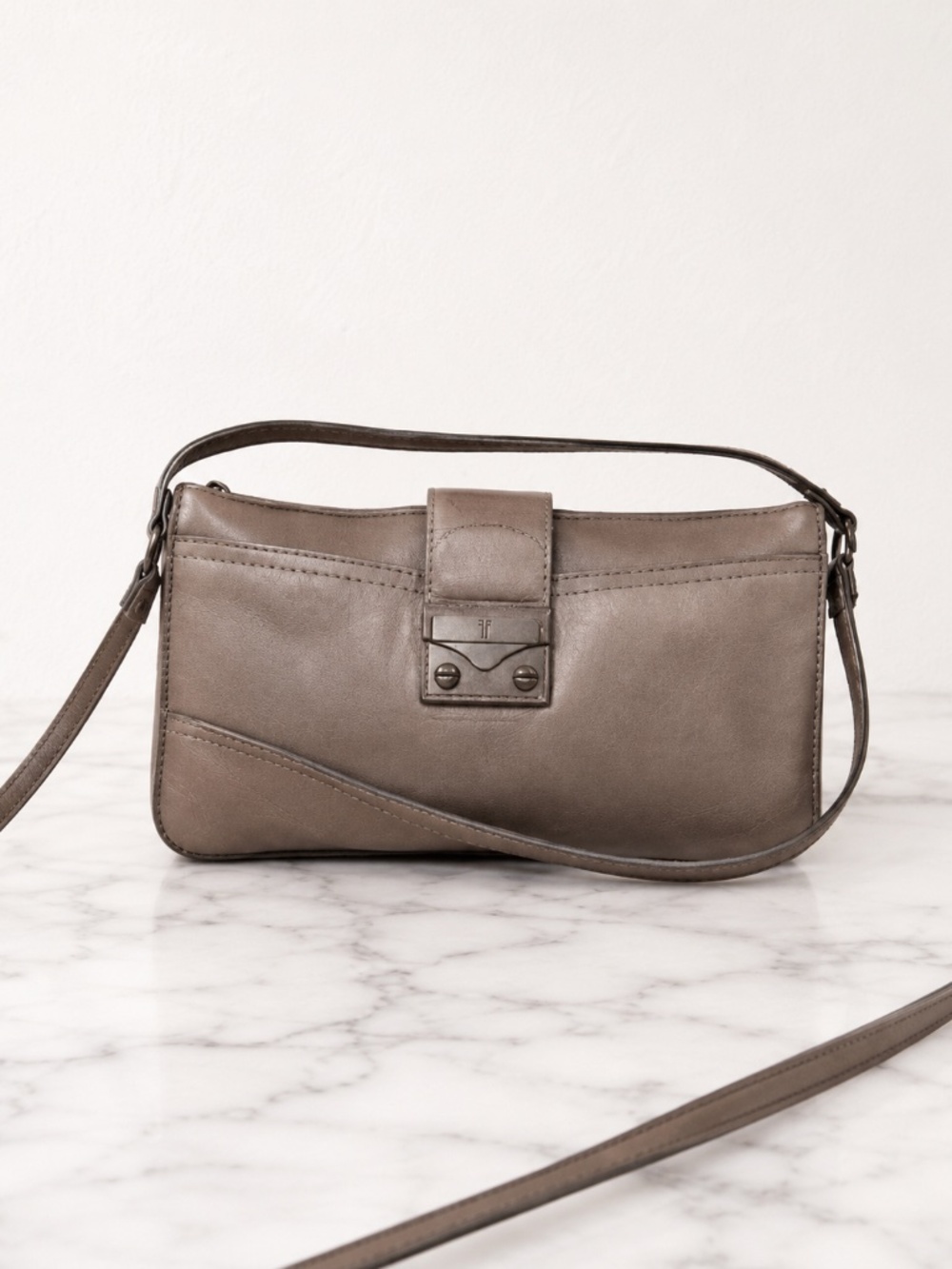NWOT Frye Alex Leather Crossbody Clutch Bag Taupe Convertible Purse